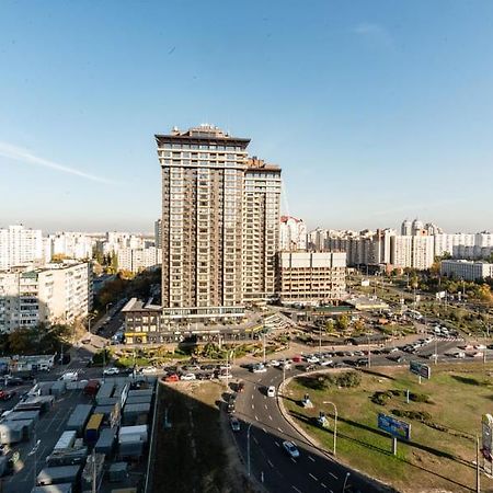 Roskoschnaya 3К Quartira 135М2 Na Naberejneu. Minskaya Apartment เคียฟ ภายนอก รูปภาพ